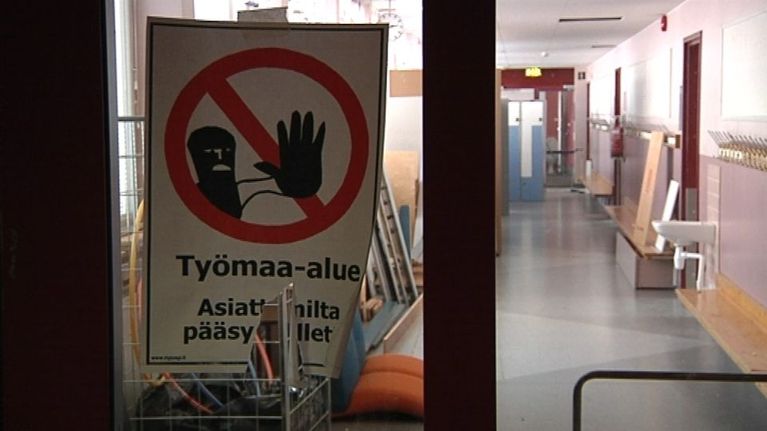 Launeen koulu homeongelma.