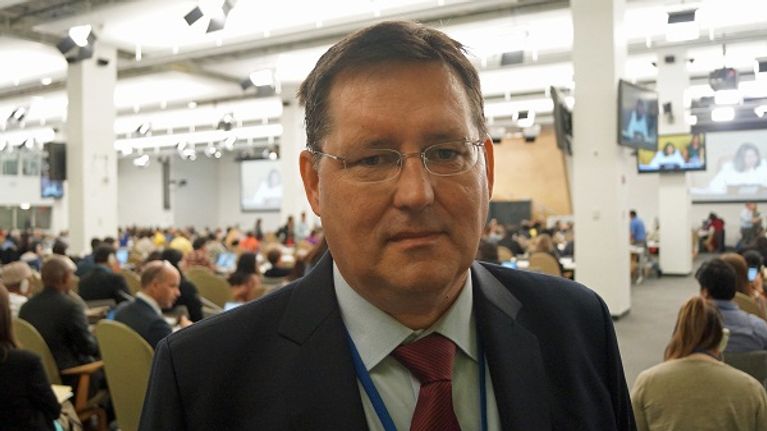 John Bernhard Henriksen UN álgoálbmotforumis 2014