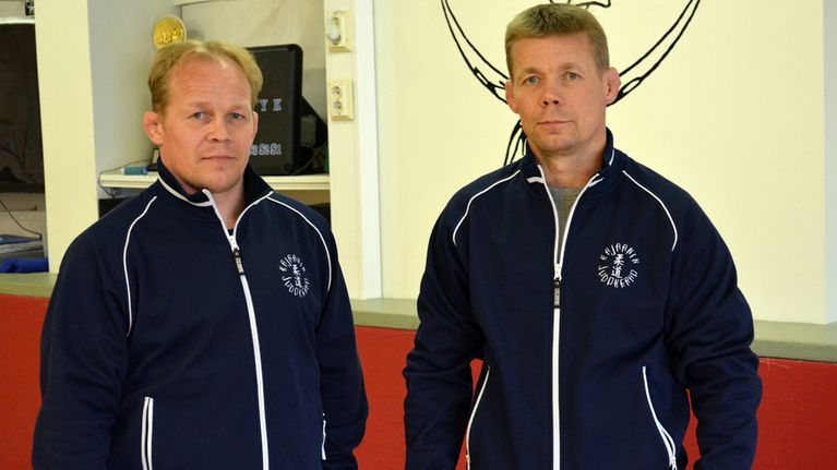 Veljekset Marko ja Jorma Judokerhon tiloissa
