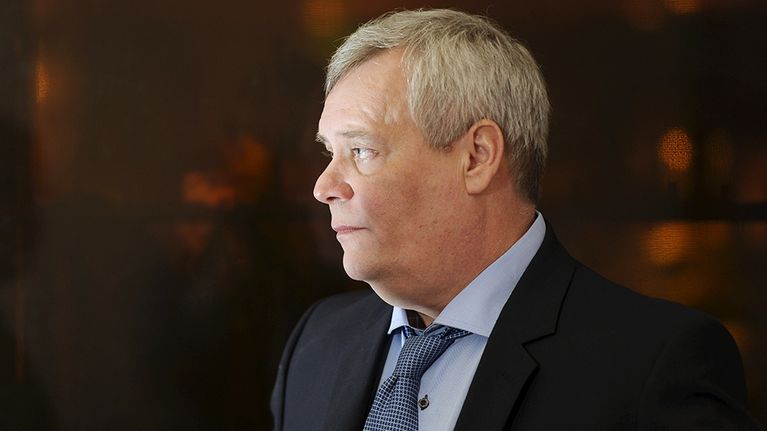SDP:n puheenjohtaja, valtiovarainministeri Antti Rinne SDP:n tiedotustilaisuudessa Helsingissä 21. marraskuuta 2014.