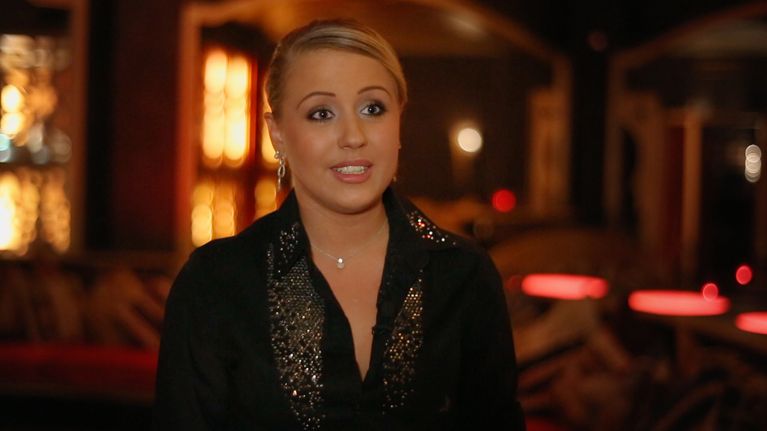 Bettina sanoo ansaitsevansa prostituutiolla jopa 15 000 euroa kuukaudessa