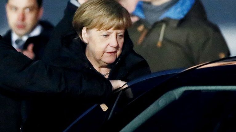 Angela Merkel  Moskovan lentokentällä.
