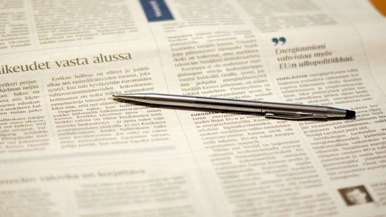 Daily newspapers.