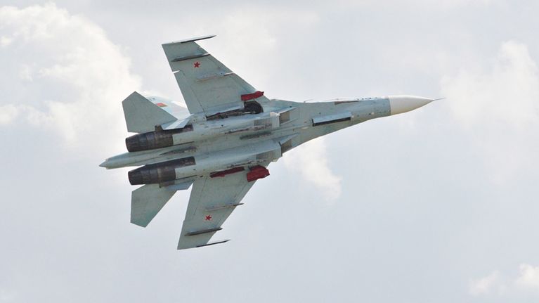 Suhoi Su-27-hävittäjä.