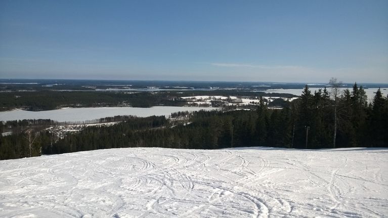 Näkymä Vuokatin laskettelurinteiltä