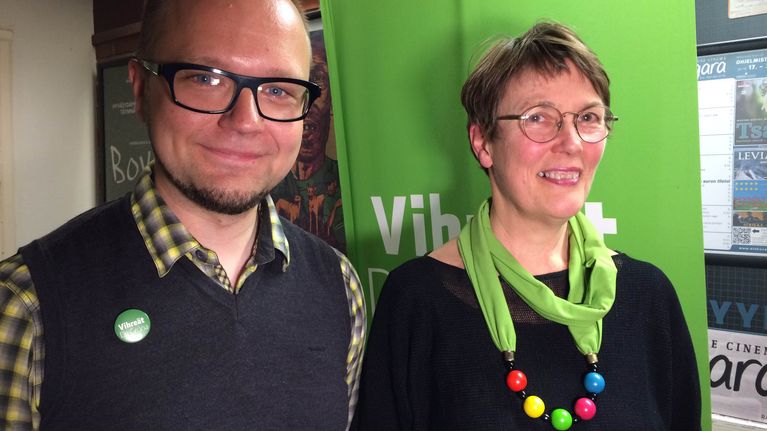 Olli-Poika Parviainen ja Satu Hassi