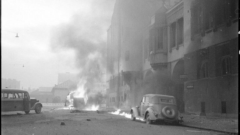 Ilmapommituksen tuhoja Helsingissä 30.11.1939.