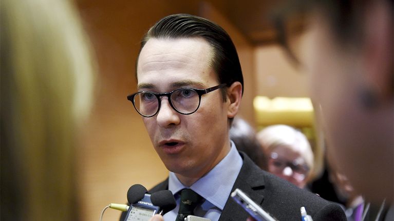 Haglund: Suomi valmis lähtemään Välimeri-operaatioon | Yle