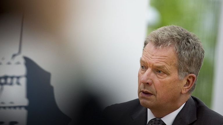 Tasavallan Presidentti Sauli Niinistö tapasi lehdistöä ennen Kultaranta-keskustelujen avausta tasavallan presidentin kesäasunnolla Kultarannassa Naantalissa 14. kesäkuuta.
