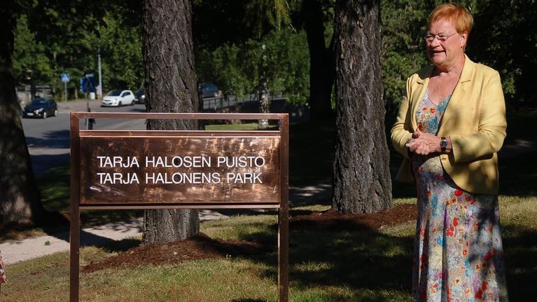 Tarja Halonen nimikkopuisto Kallio 