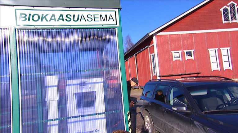 Biookaasun tankkausasema.
