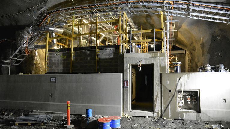Tunnelinrakenteilla oleva yhdyskäytävä.