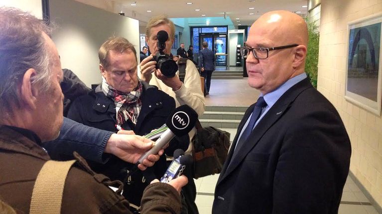 rikoskomisario Jari Räty keskusrikospoliisista Tampereen oikeustaloissa