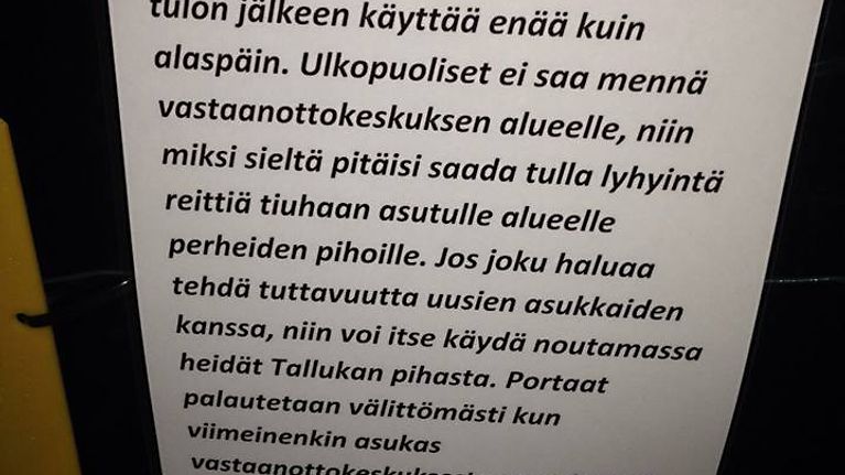 Tallukan portaiden purkajat jättivät viestin aitaan