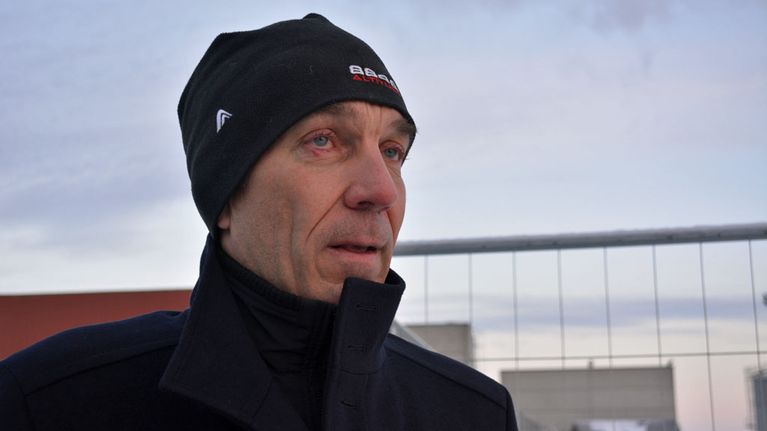 Toimitusjohtaja Mika Aho etanolitehtaan työmaalla.