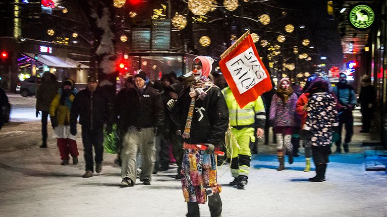 Loldiers of Odin -ryhmän katupartio Tampereella