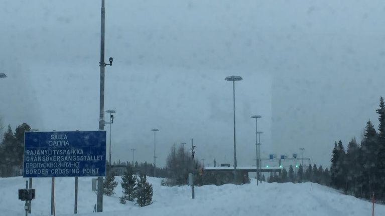 Sallan rajanylityspaikka tammikuussa 2016.