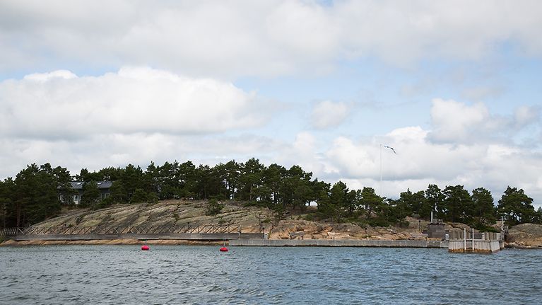 Helikopterialusta Hepokarissa.