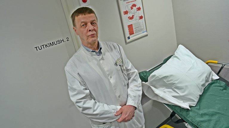 Kirurgian ylilääkäri Kalle Rissanen.