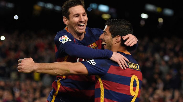 Lionel Messi (vas.) ja Luis Suarez.