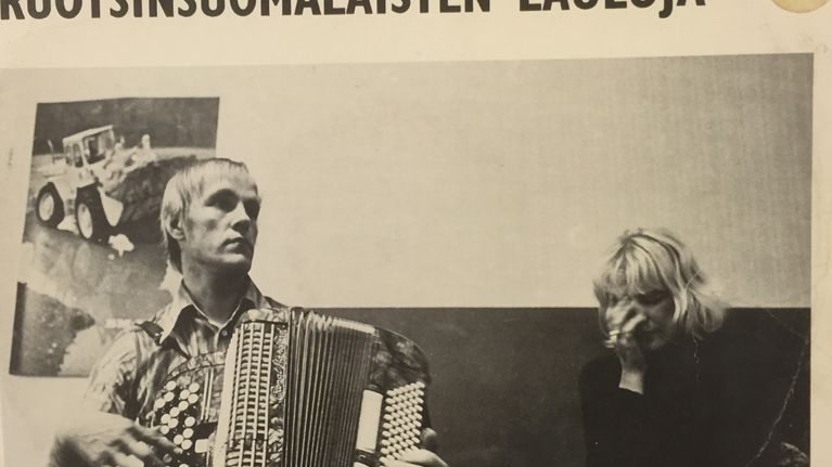 Vuonna 1973 julkaistun lp-levyn Siirtolaisen tie kansi