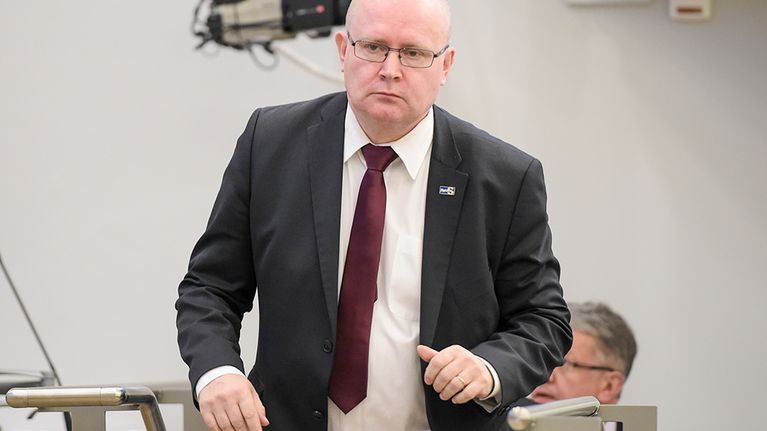 Jari Lindström