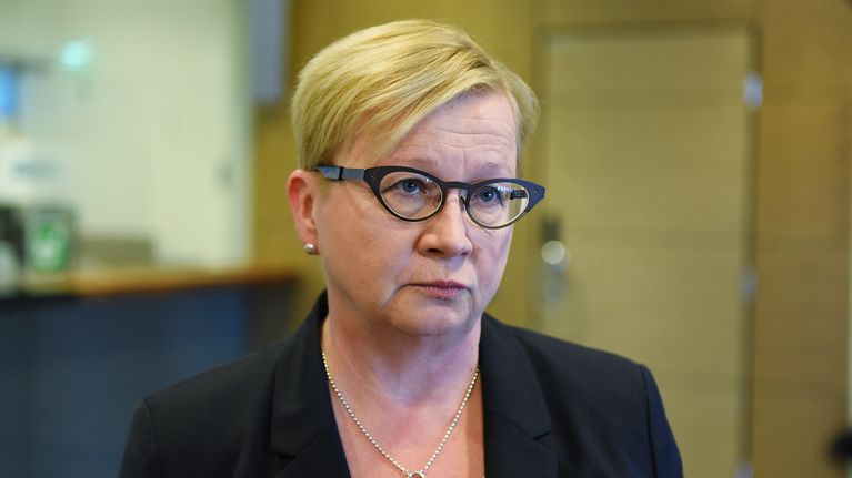 Asianajaja Riitta Leppiniemi.
