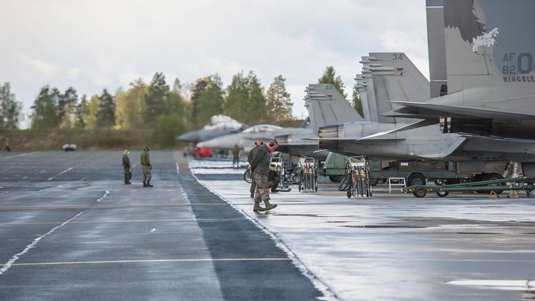 f-15 lentokoneita Karjalan lennoston hävittäjälentoharjoituksessa.