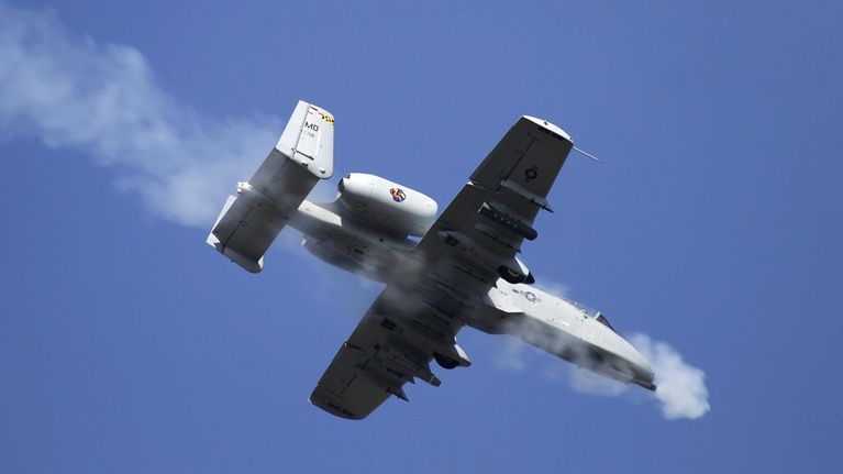 a-10 lentokone 