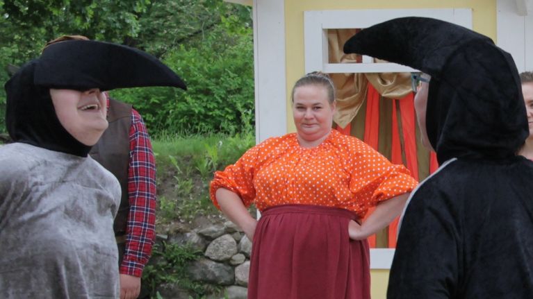 justiina  lappeenrannan kesäteatteri Pekka Puupää kesälaitumilla