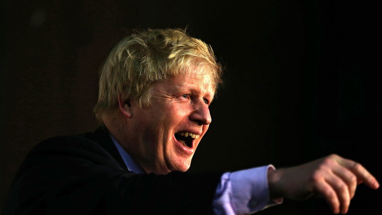 Boris Johnson kampanjoi Manchesterissä Britannian EU-eron puolesta huhtikuussa 2016.