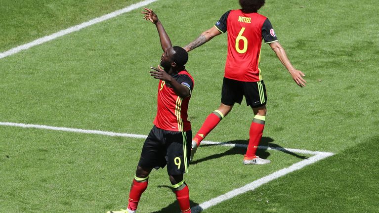 Belgian Romelu Lukaku ja Axel Witsel