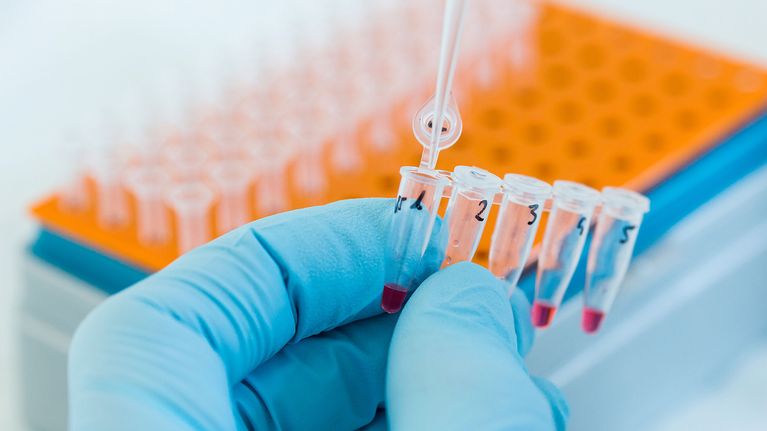 Geeni molekyyli laboratorio.