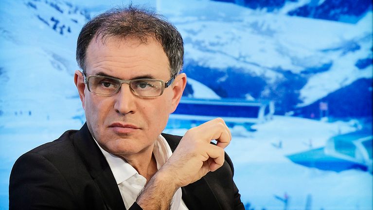 New Yorkin yliopiston taloustieteen professori Nouriel Roubini .