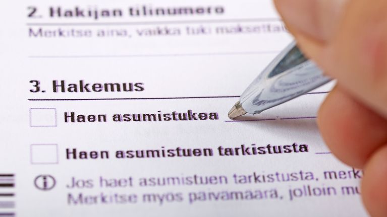 EK esitteli oman perustulomallinsa: asumis- ja toimeentulotuki yhteen | Yle