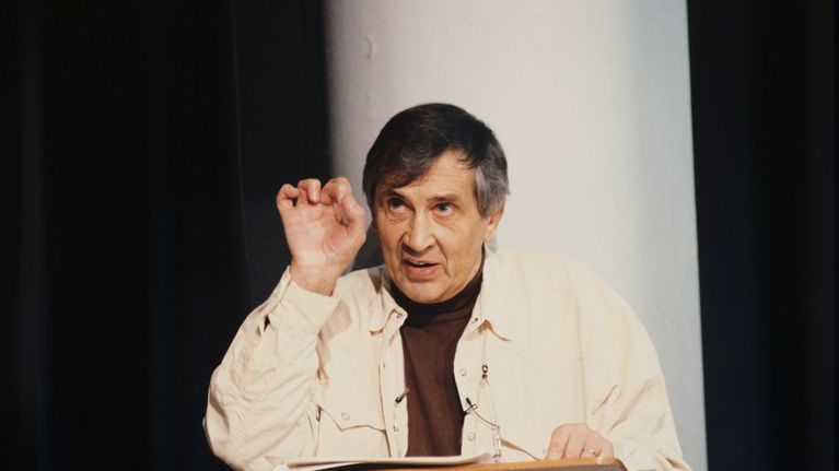 Einojuhani Rautavaara vuonna 1992.