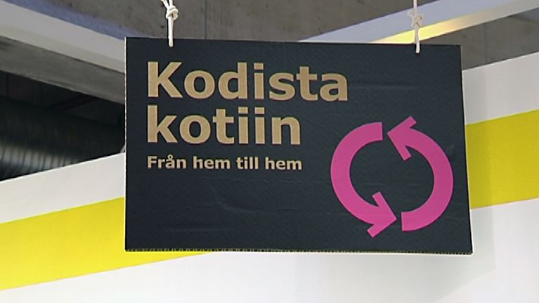 Kodista kotiin -kyltti