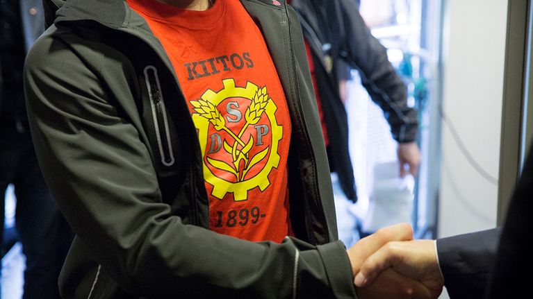 Kiitos SDP 1899 -paita.