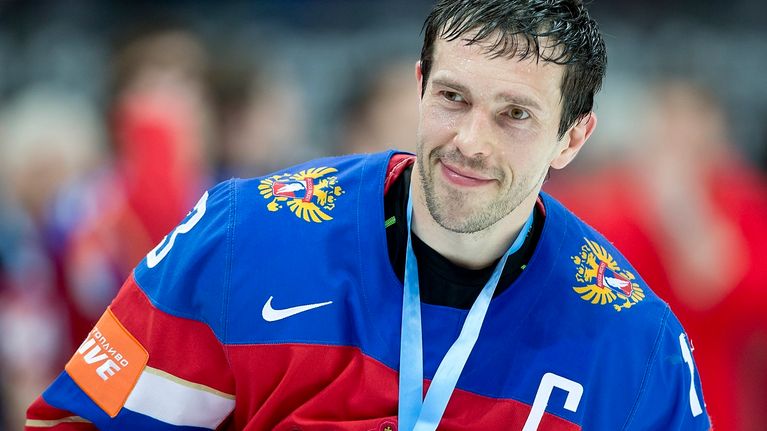 Mieletön kiekkomatsi! - KHL:n suurseura nousi 1-5:stä mutta hävisi | Yle