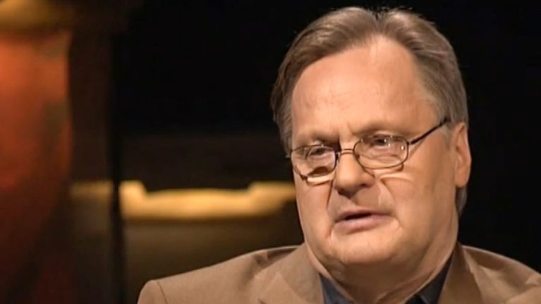 Juha Hernesniemi haastateltavana ohjelmassa 'Punainen lanka' vuonna 2006. 