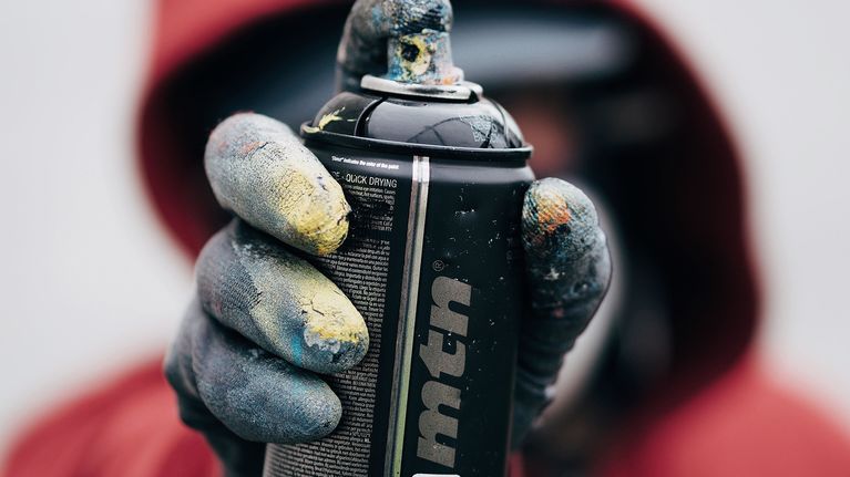 Graffititaiteilija EGS.