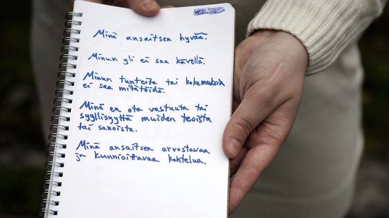 Yksityiskohta muistivihkosta.