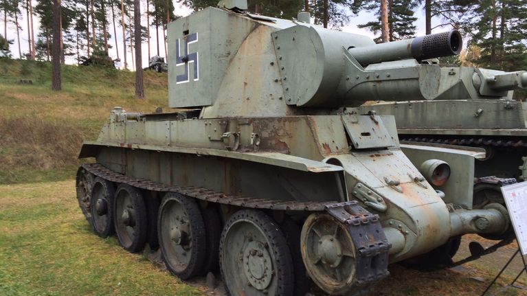 Panssarivaunu BT-42
