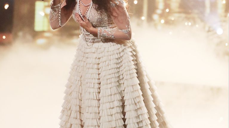 Saara Aalto esitti lauantaina X Factorissa Titanic-elokuvan tunnussävelmän My Heart Will Go On.