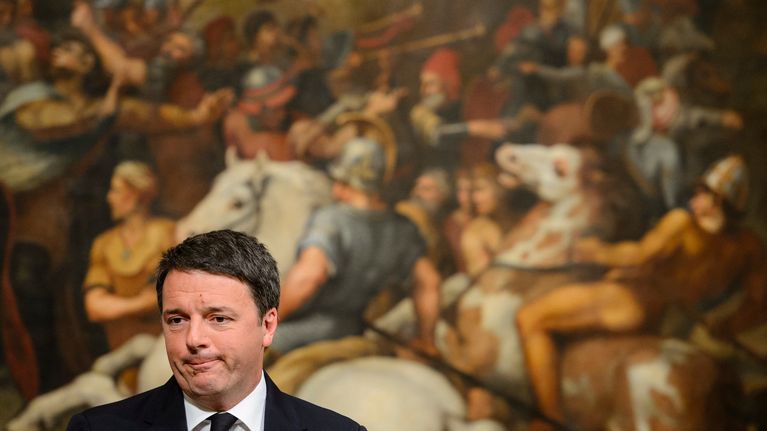 Italian pääministeri Matteo Renzi ilmoitti eroavansa kansanäänestyksen tuloksen selvittyä yöllä 5. joulukuuta.