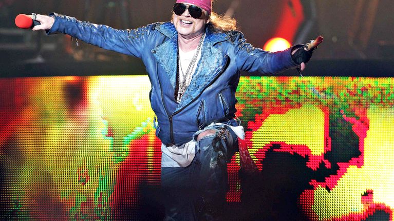 Guns N' Roses -yhtyeen laulaja Axl Rose lavalla vuonna 2014.