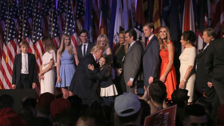 Trumpin perheestä povataan jopa Yhdysvaltain uutta hallitsijasukua. Trumpin perhe esiintyi New Yorkissa vaalivoiton varmistuttua.