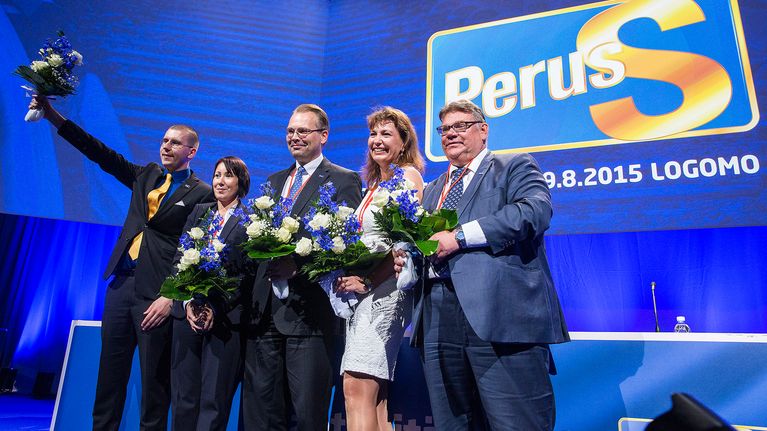 Vasemmalta Sebastian Tynkkynen,Hanna Mäntylä, Jussi Niinistö, Riikka Slunga-Poutsalo, Timo Soini.