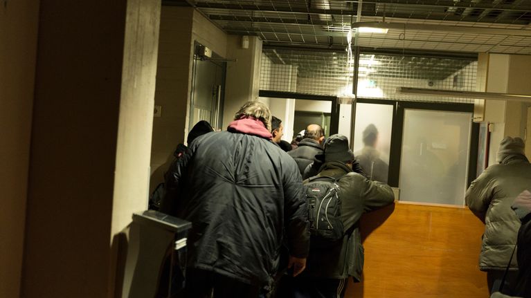 Paperittomien hätämajoitustila Helsingin Munkkisaaressa.