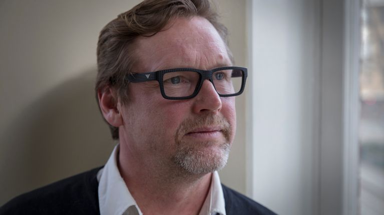 Arkkitehti Risto Huttunen toimistossaan.